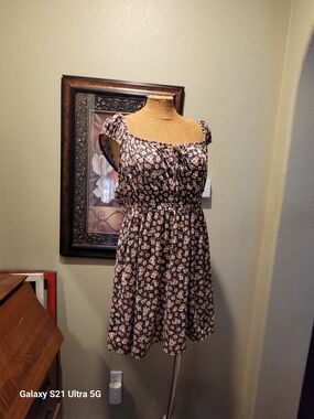 EXPRESS~○Floral Mini Dress    Black with Pink Blooms